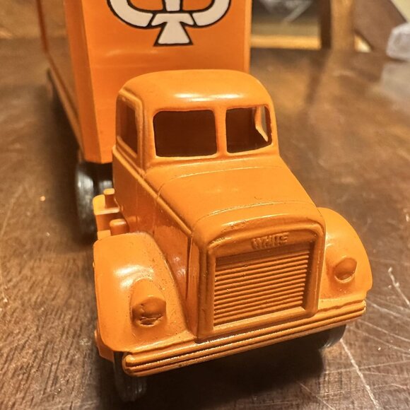 Winross Mushroom Orange Metal Die Cast Toy Model Truck - Picture 4 of 8